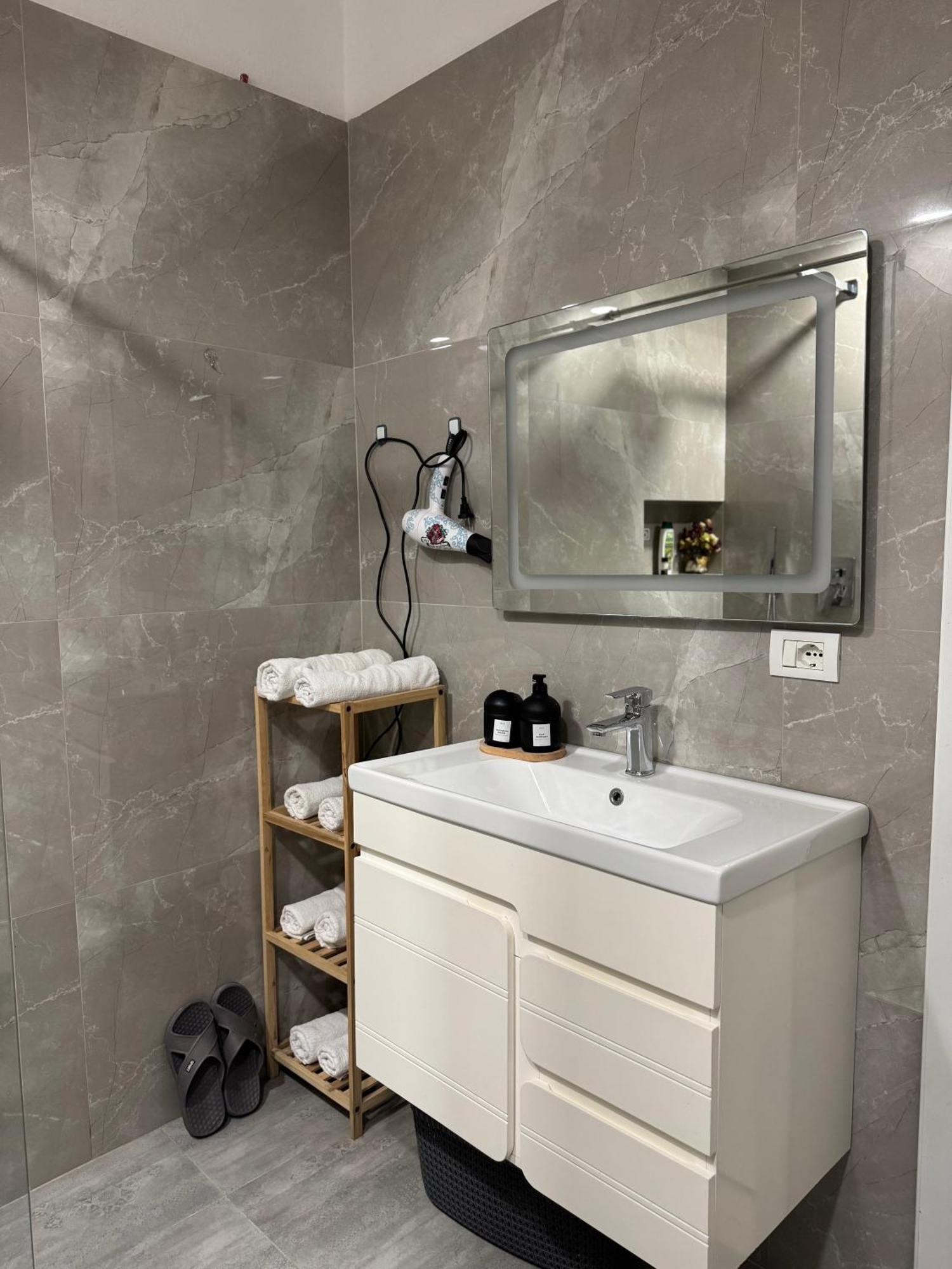 Hanna Apartment Tiranë Ngoại thất bức ảnh